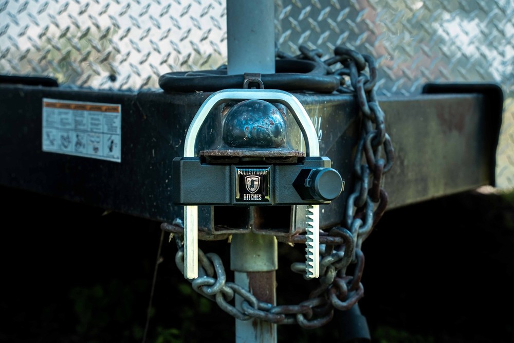 BulletProof MDCOUPLERLOCK Medium Duty Coupler Lock