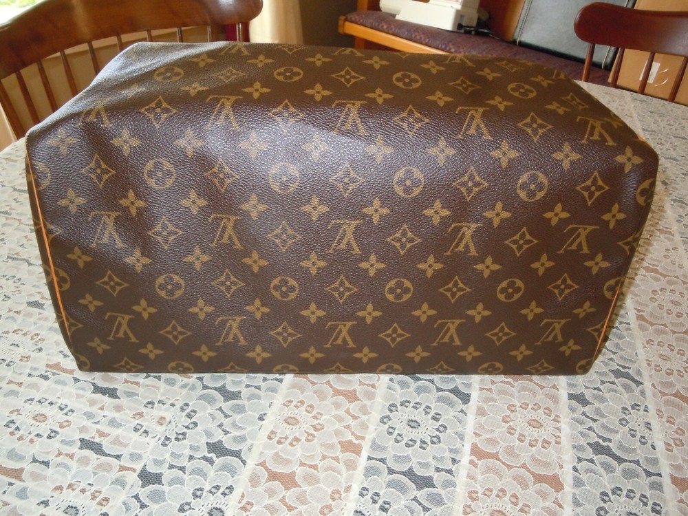 Auth. Louis Vuitton monogram speedy 40.  ( A5 ) .