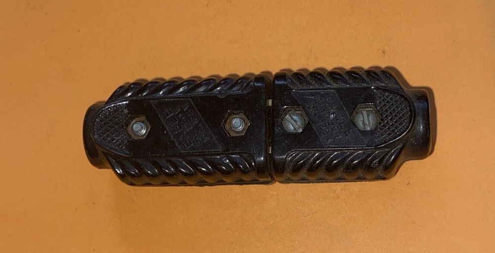 *USED* EAGLE-MALE & FEMALE PLUGS-5A/10A-FREE SHIPPING*