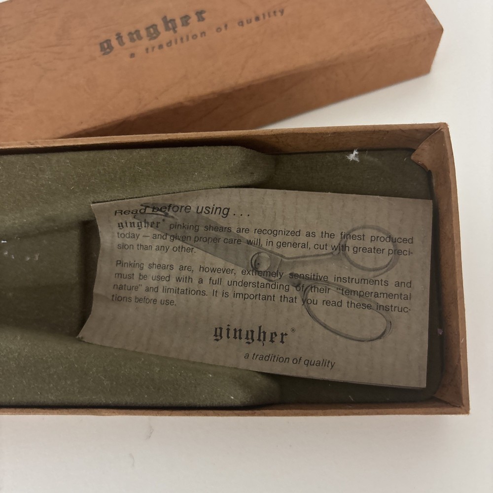 Vintage Gingher Pinking Shears Scissors G-7P Original Box 7-1/2" NICE