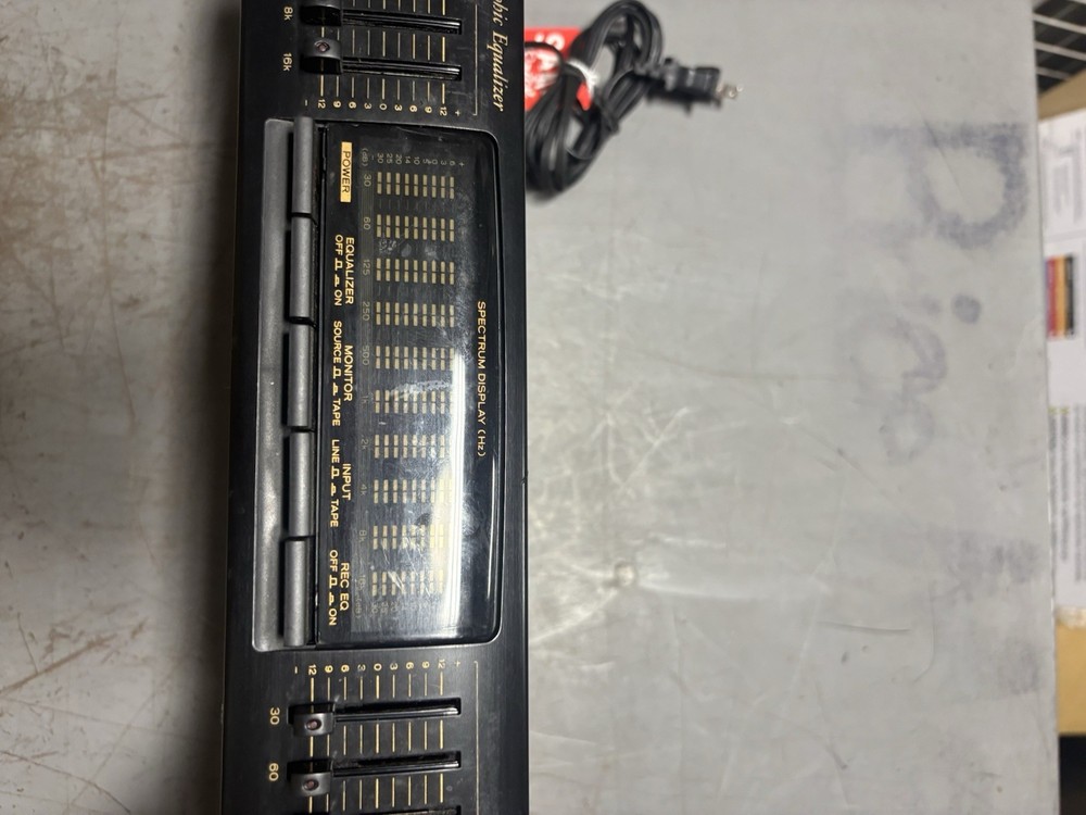 TEAC EQA-220 Graphic Equalizer