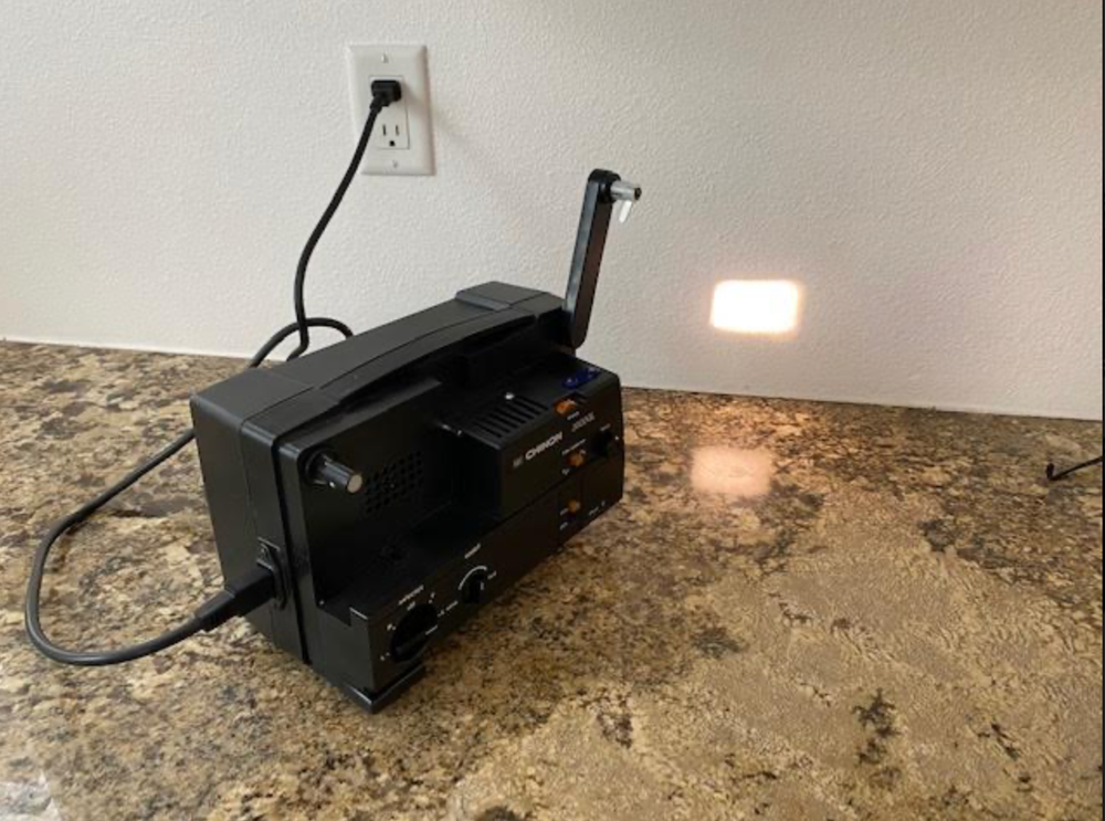 CHINON 3000GL DUAL 8mm PROJECTOR -adjustable speed.