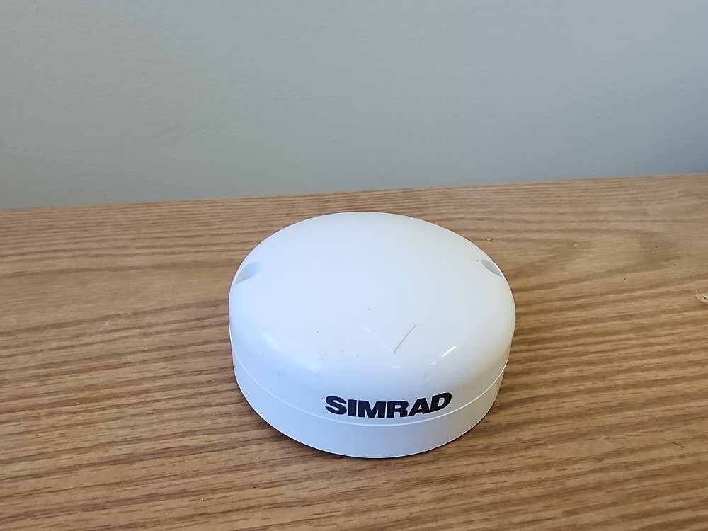Simrad NSE8 8" FishFinder Radar GPS Chartplotter Multifunction Display