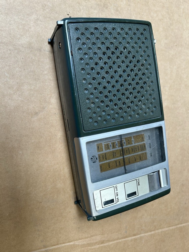 Pye 1407 Vintage Transistor Radio Fully Working