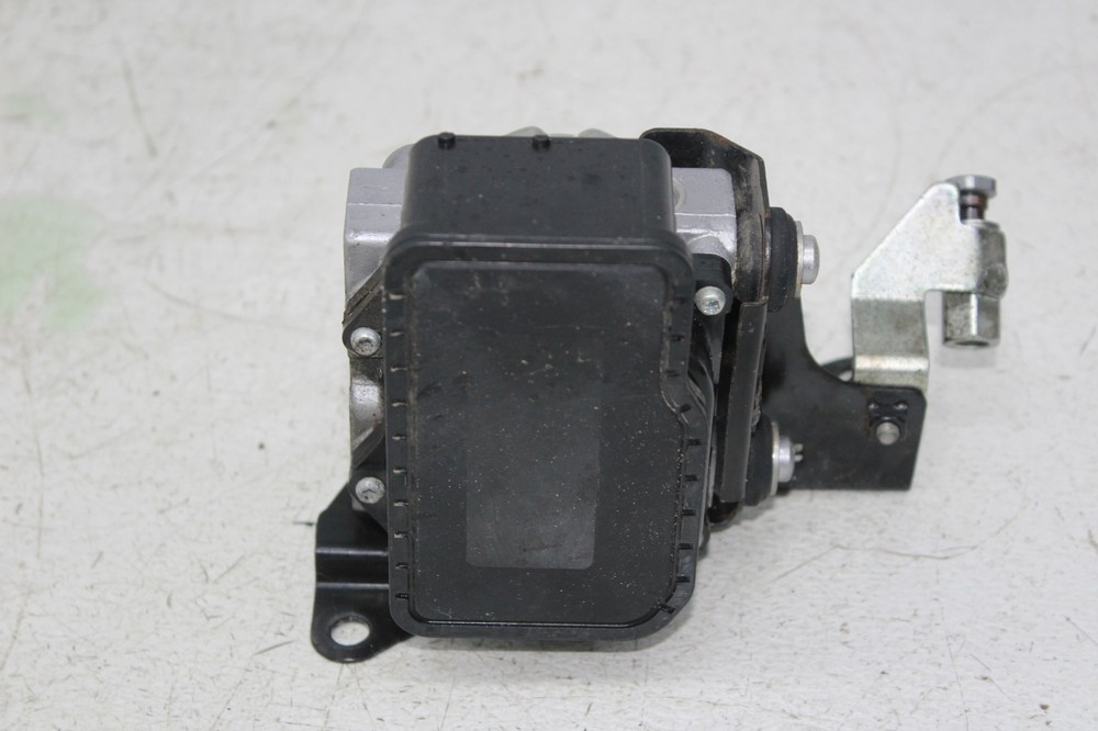05-12 TRIUMPH SPRINT 1050 GT 1050GT ABS PUMP UNIT MODULE
