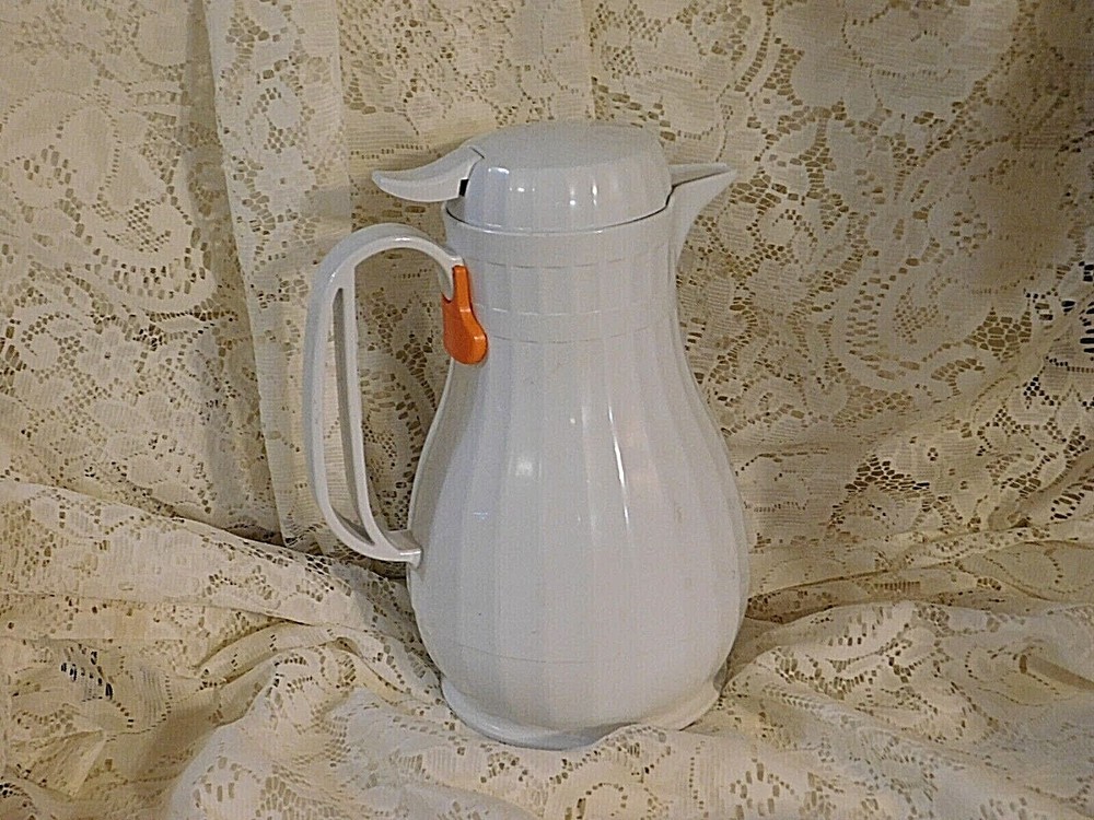 Coffee Carafe 44 Ounce Service Ideas Inc Select Serv White