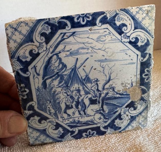 Rare Delft tile, explorers meet natives