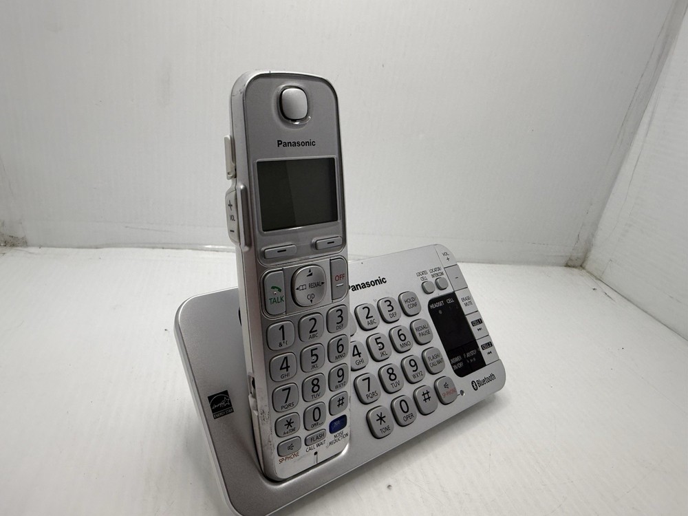 Vintage Panasonic KX-TGE270 Link2Cell Bluetooth cordless phone system, working