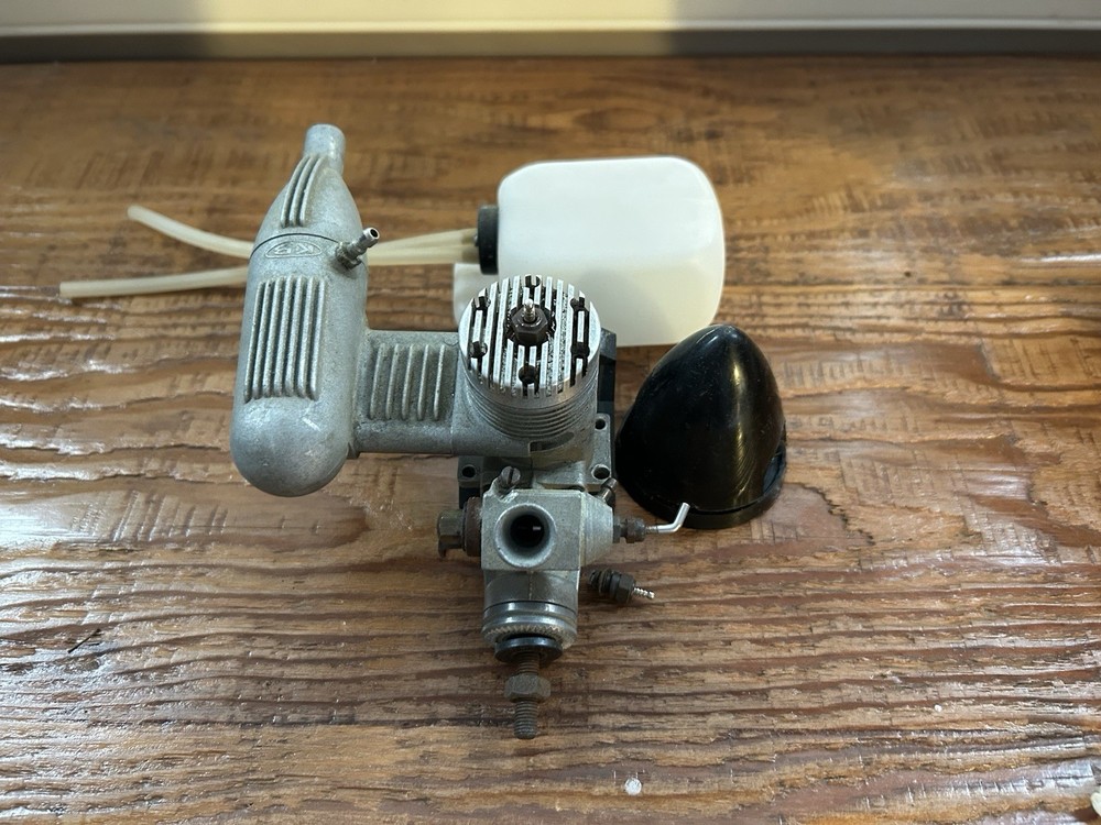 KB 40 Model Engine with Accessories