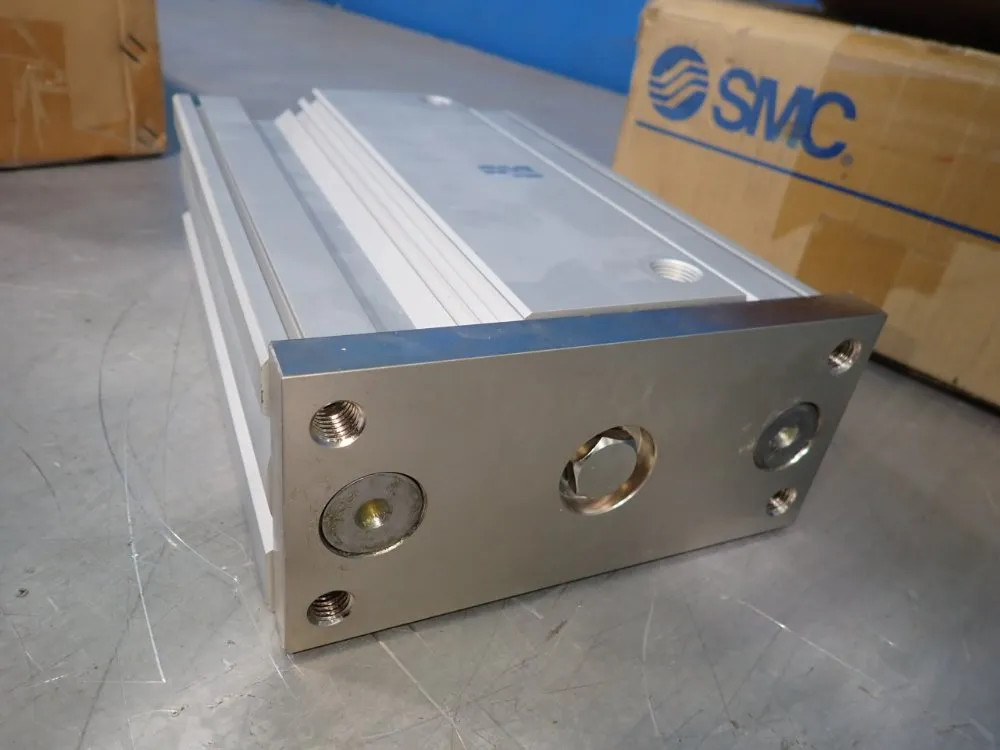 SMC CYLINDER MGQM80-200