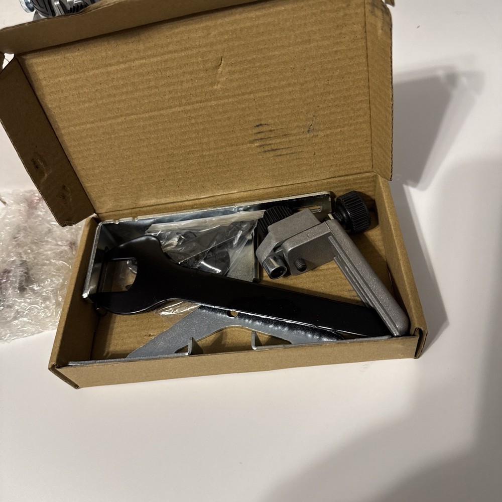 B L Motor Router Tool Only. No Battery.