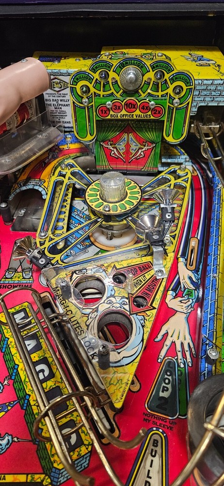 PINBALL MAGIC Pinball Machine - Capcom 1995 - 2110