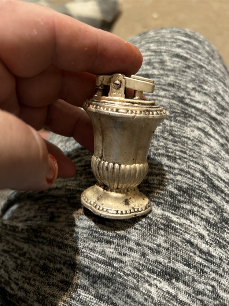 Vintage c.1930s Ronson Mayfair Silver Plated Table Lighter