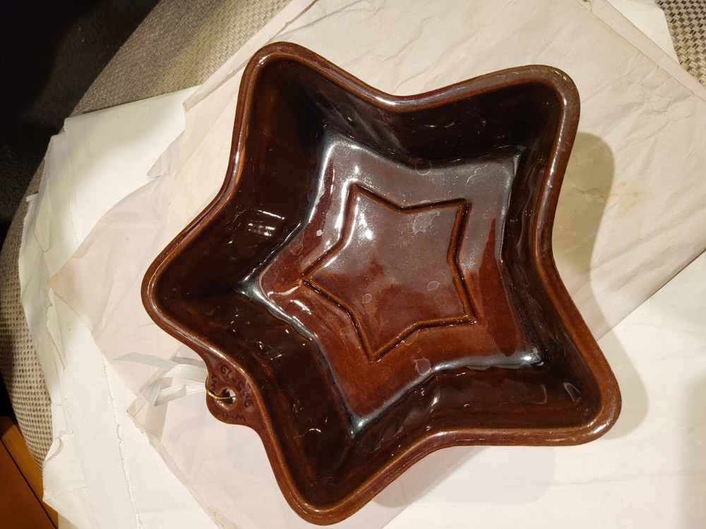 Vintage Star ceramic Mold for cakes or jello