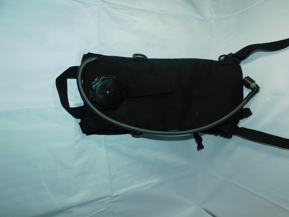 HYDRATION PACK Source Sport 2L Hydration Black Backpack NEW