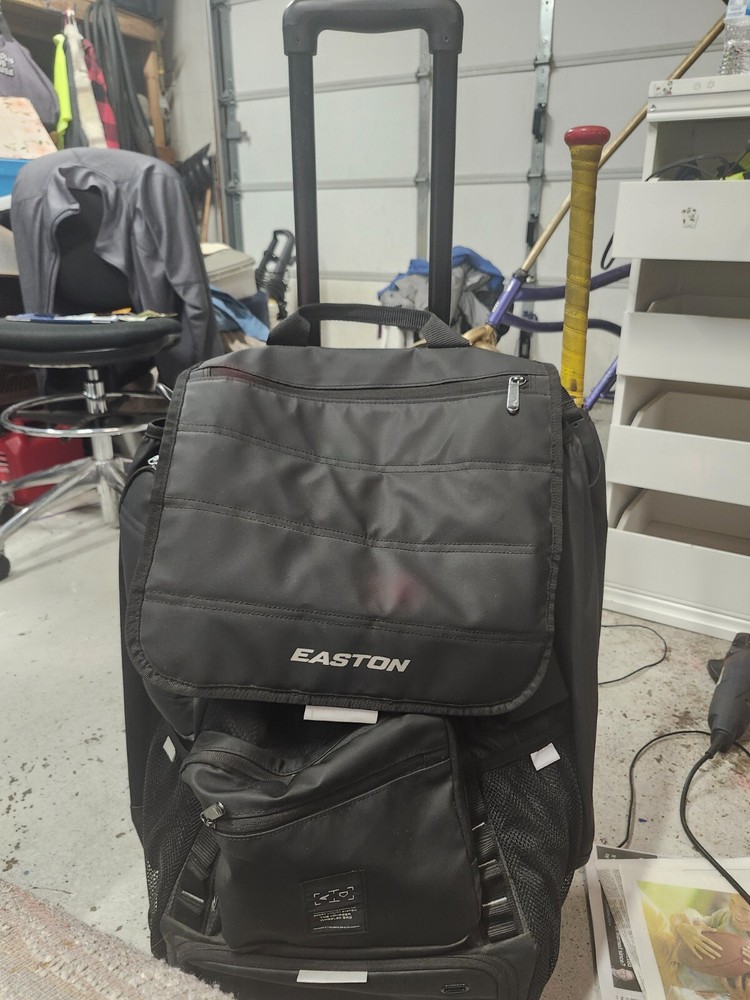 EASTON BASEBALL GEAR