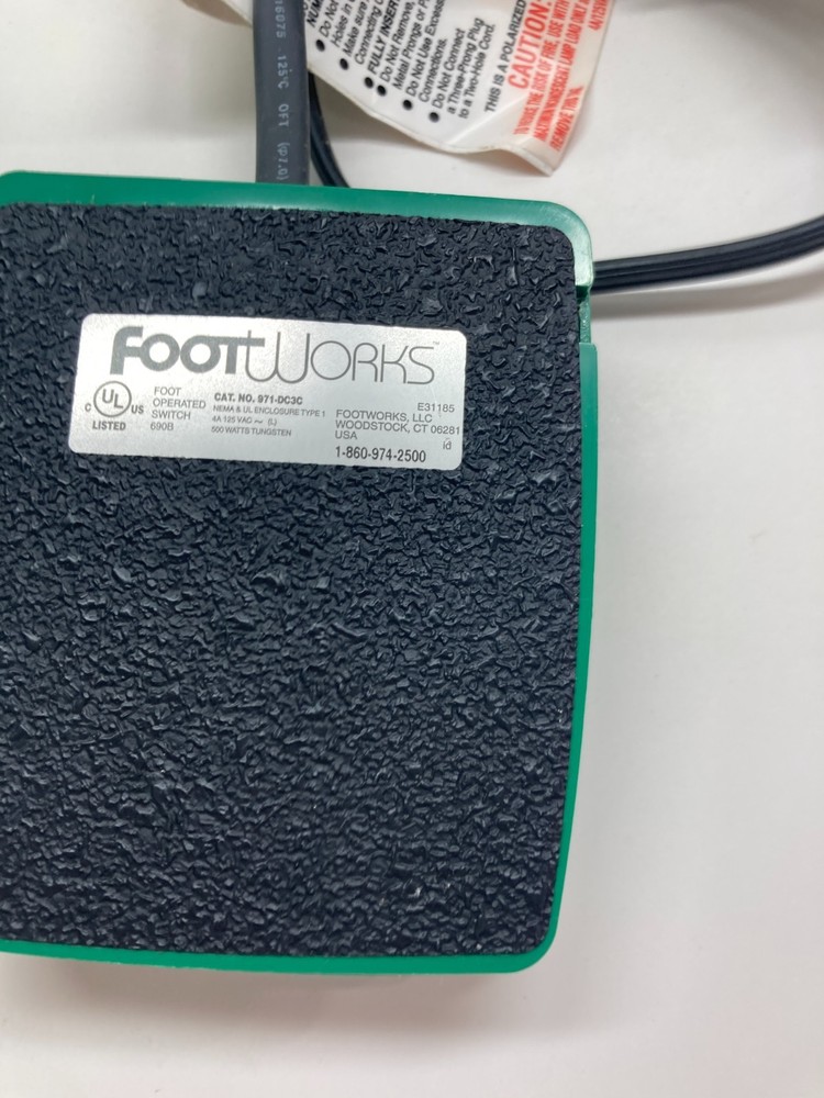 Footworks Holiday Connection Step on Step Off Switch For lamps Lights