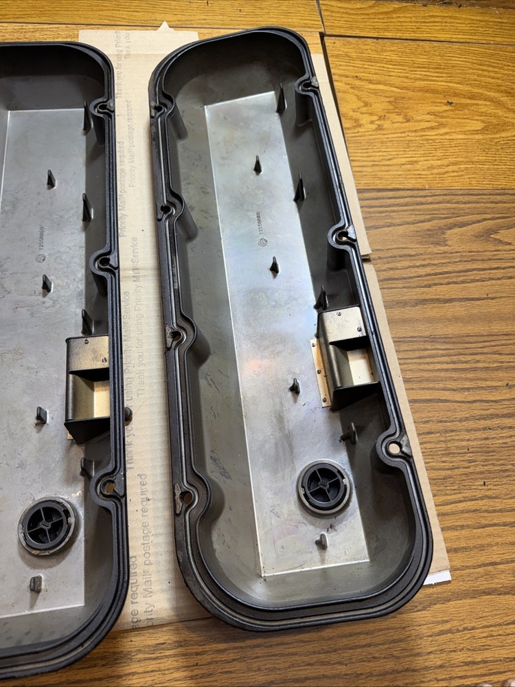 Mercruiser 454 valve covers