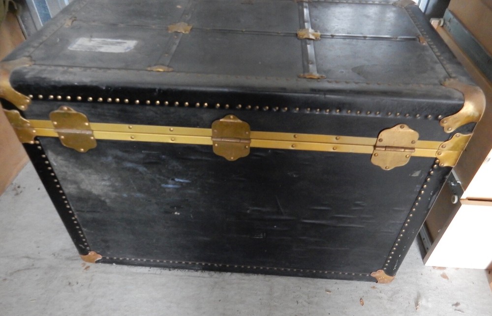 ANTIQUE /U.S. STEAMER TRUNK WITH BRASS AND LEATHER / Fall River Massachusetts
