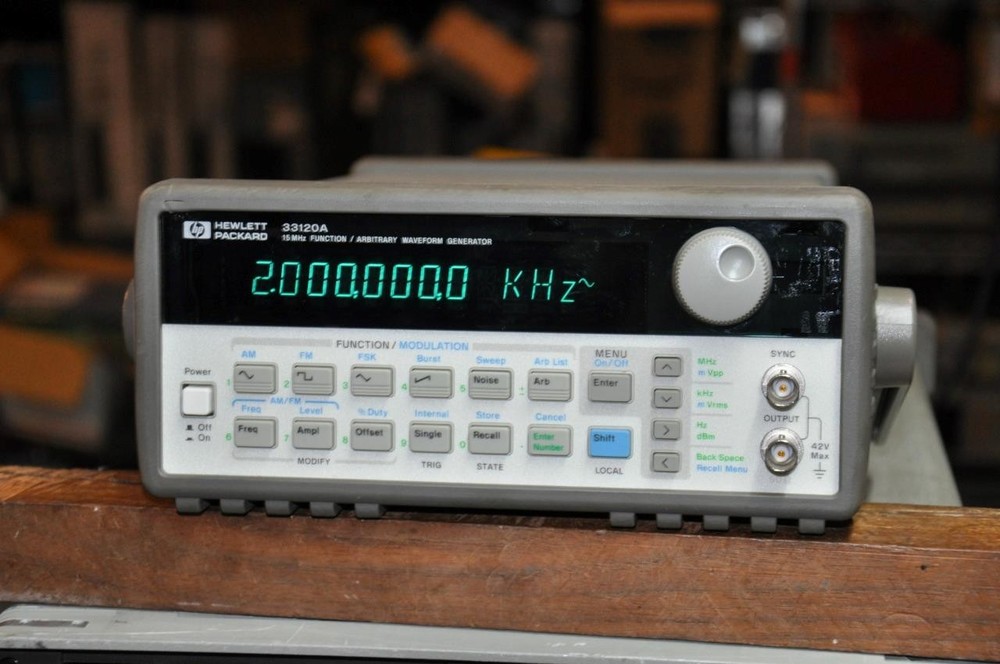 HP 33120A Function / Arbitrary Waveform Generator, 15 MHz