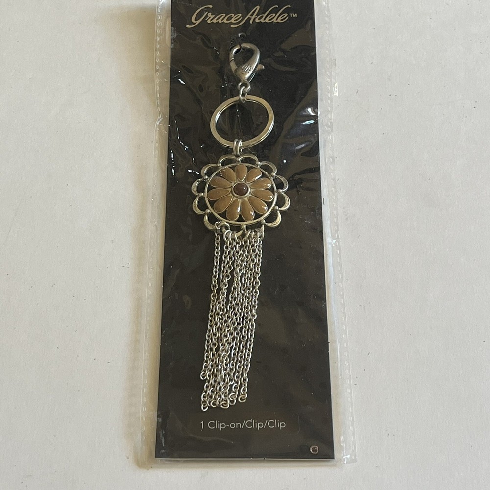 Grace Adele Daisy Sand  Purse Clip On Keychain NWT