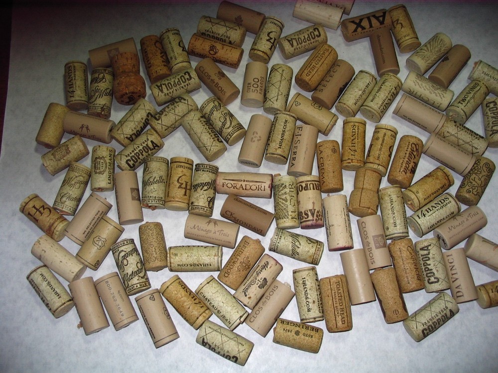 Crafters look!  100+ Wine Corks and synthetics