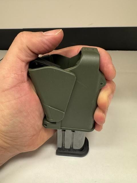 Gunvault Universal Mag Loader Fits 9mm 45 Single/Double Stack Green unbranded