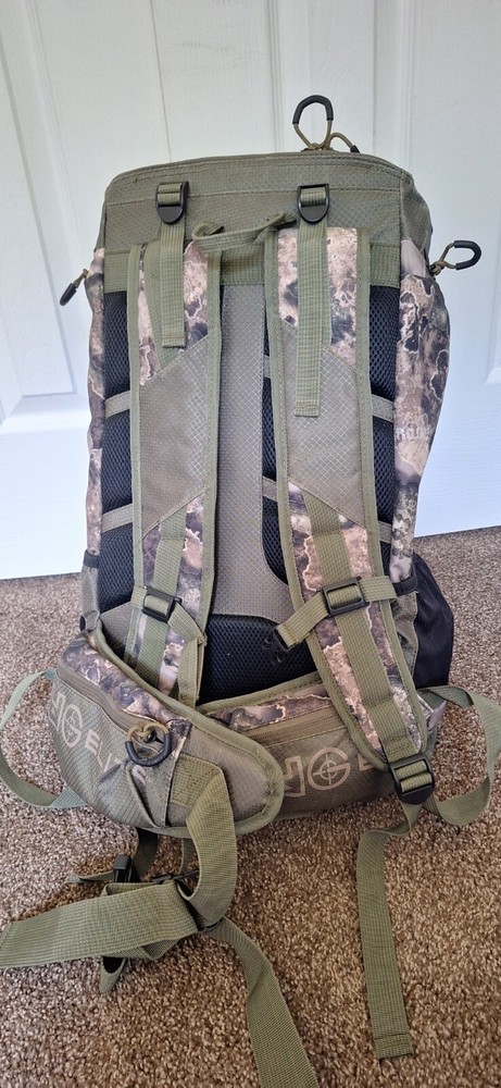EHG Camo Tactical Backpack Multi Pocket Water Bladder Engineered Hunting Gear