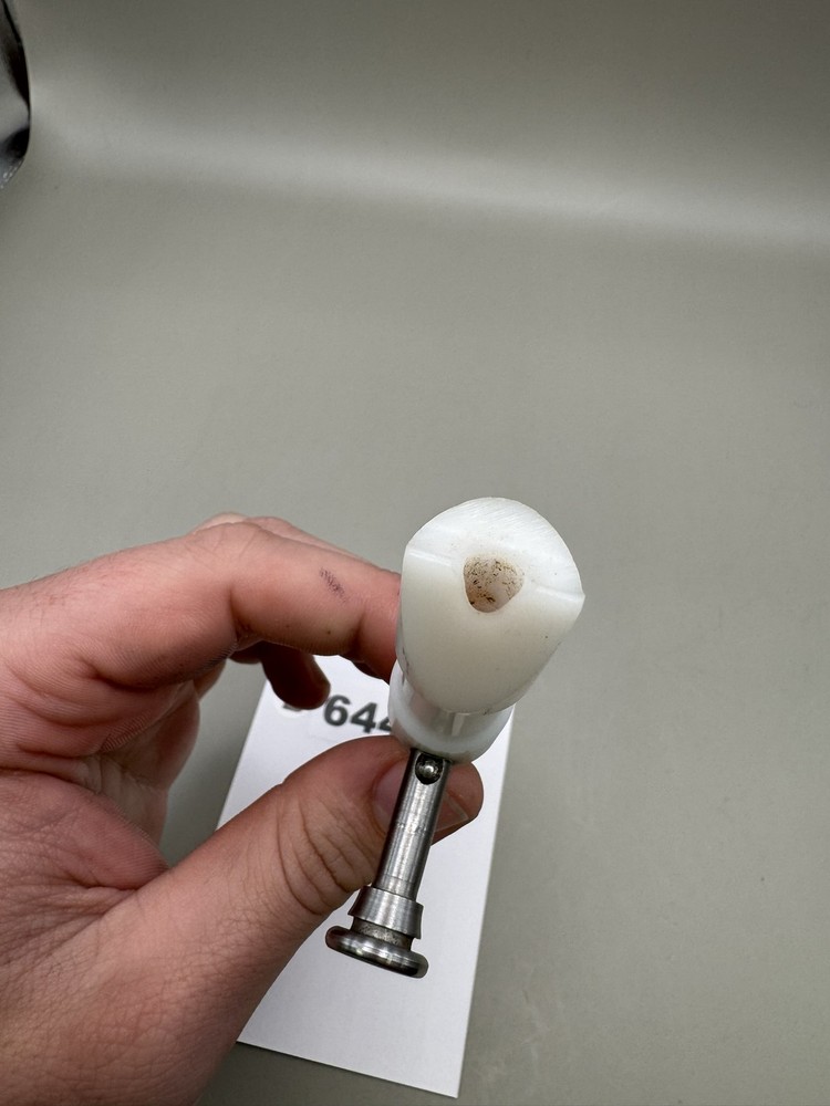 Bob Long 2k5 Intimidator Bolt White