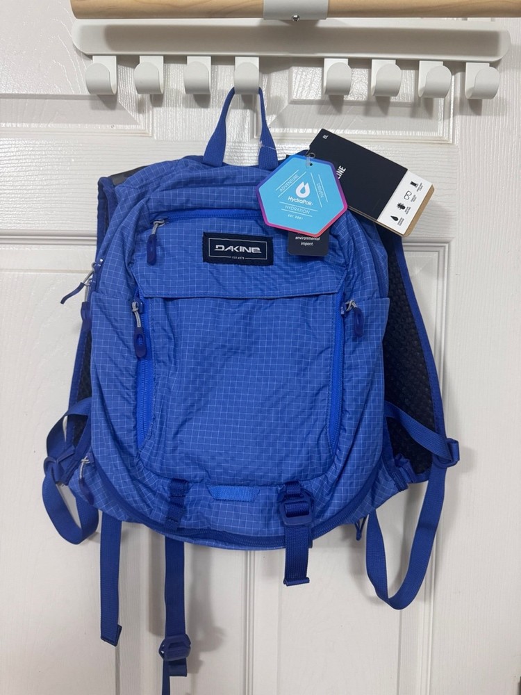 Dakine Syncline 8L Hydration Pack NWT