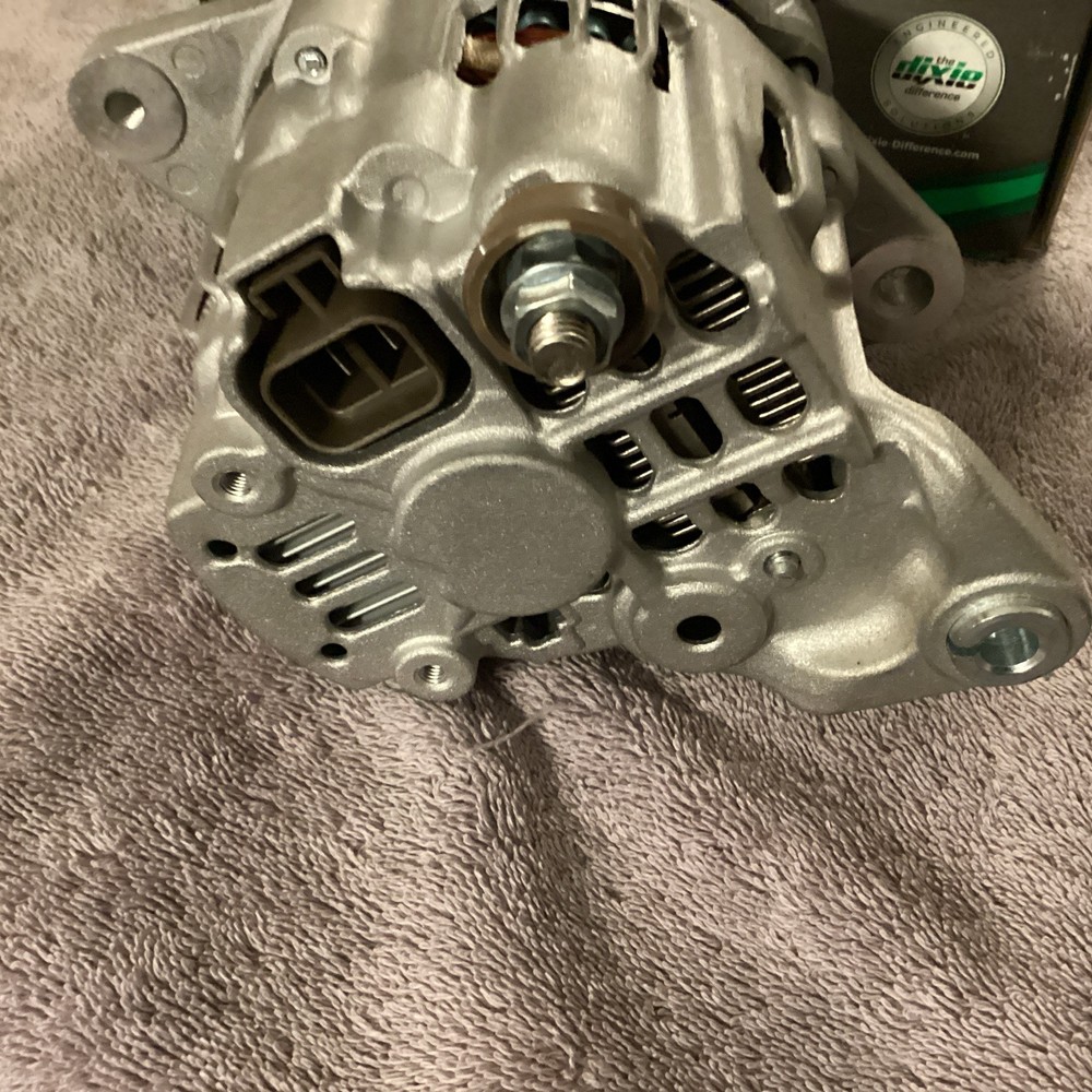DIXIE….Alternator …..143-08110…..NEW…😀