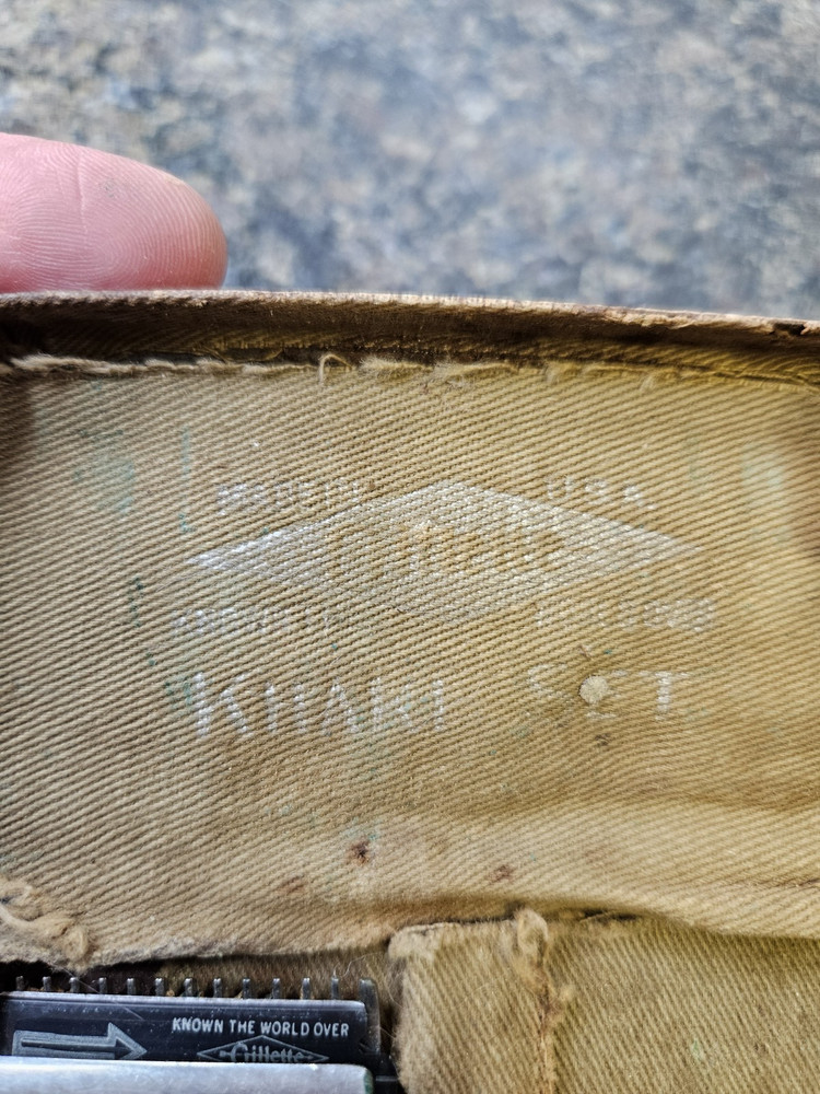 Vintage Gillette Razor Khaki Set *Rough Shape*