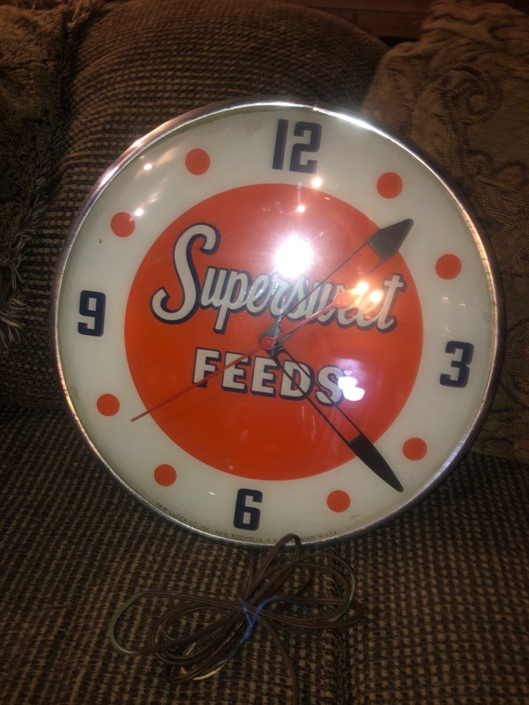 supersweet feeds pam clock. Nice
