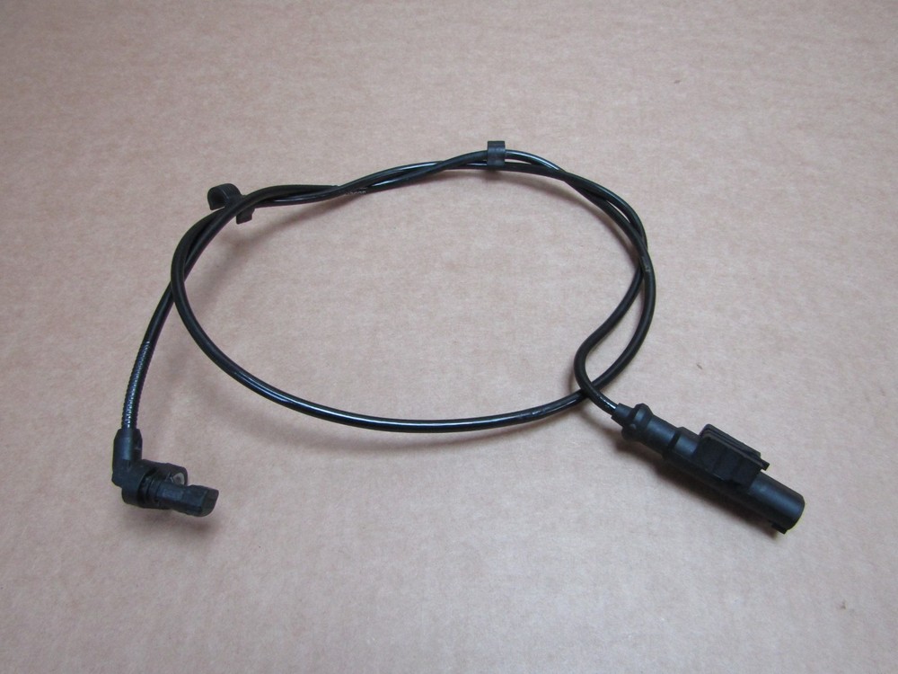 Triumph speed 400 2024 rear ABS sensor (15422)