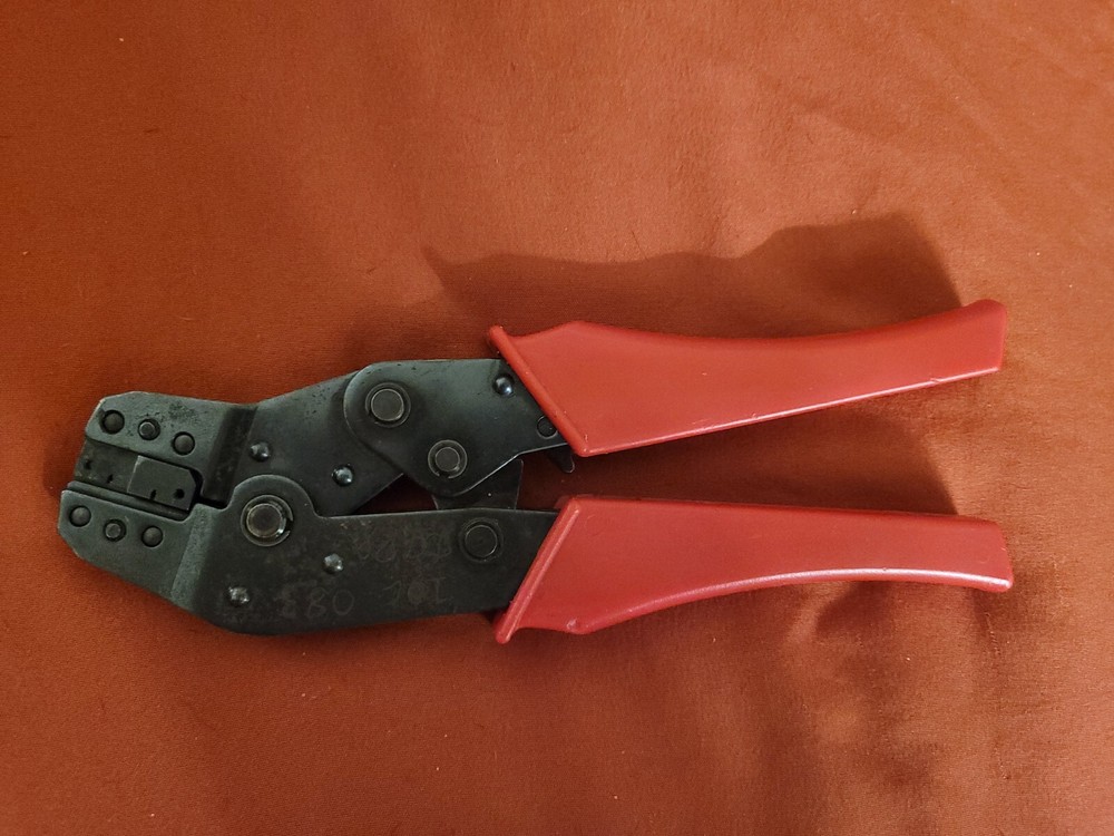 Molex 638110300 Hand Crimp Tool