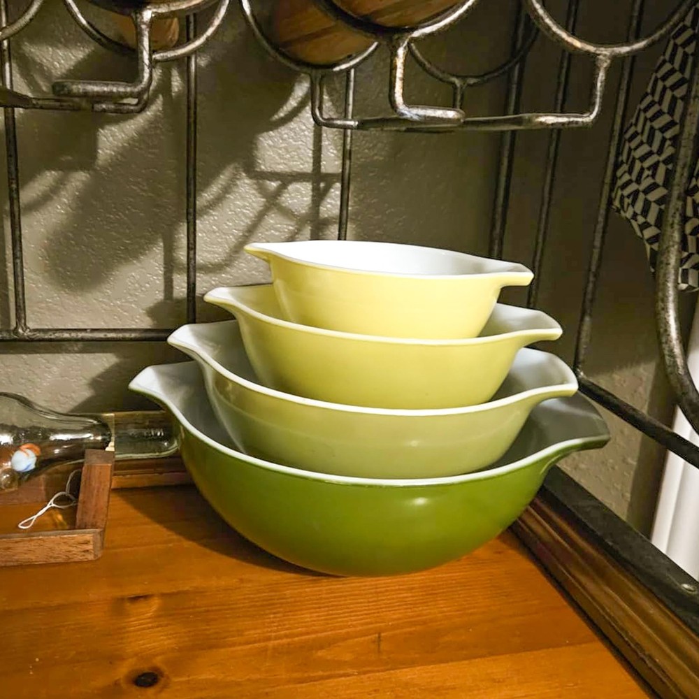 8 Pieces Stacker Display Stands for Pyrex Mixed Cinderella Bowls, Round Bowl ...