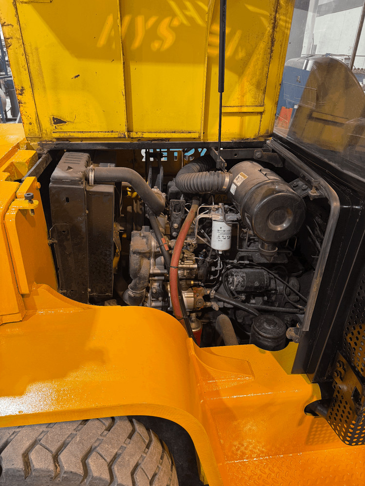 HYSTER H155XL2 FORKLIFT