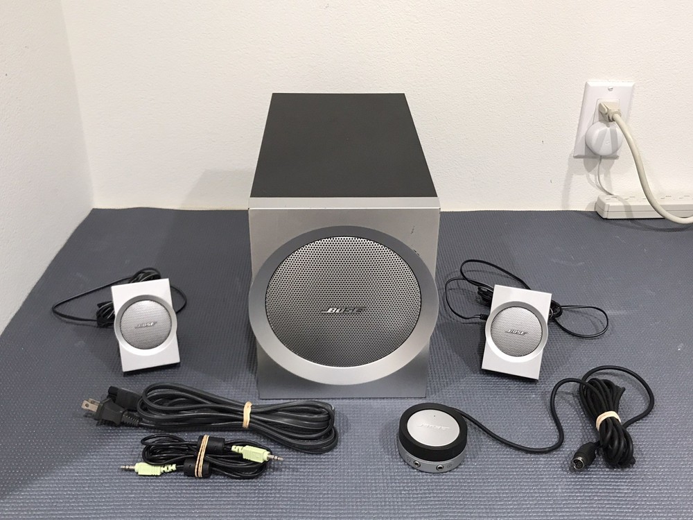 Bose Companion 3 Multimedia Speaker System w/ Subwoofer + Controller + Cables