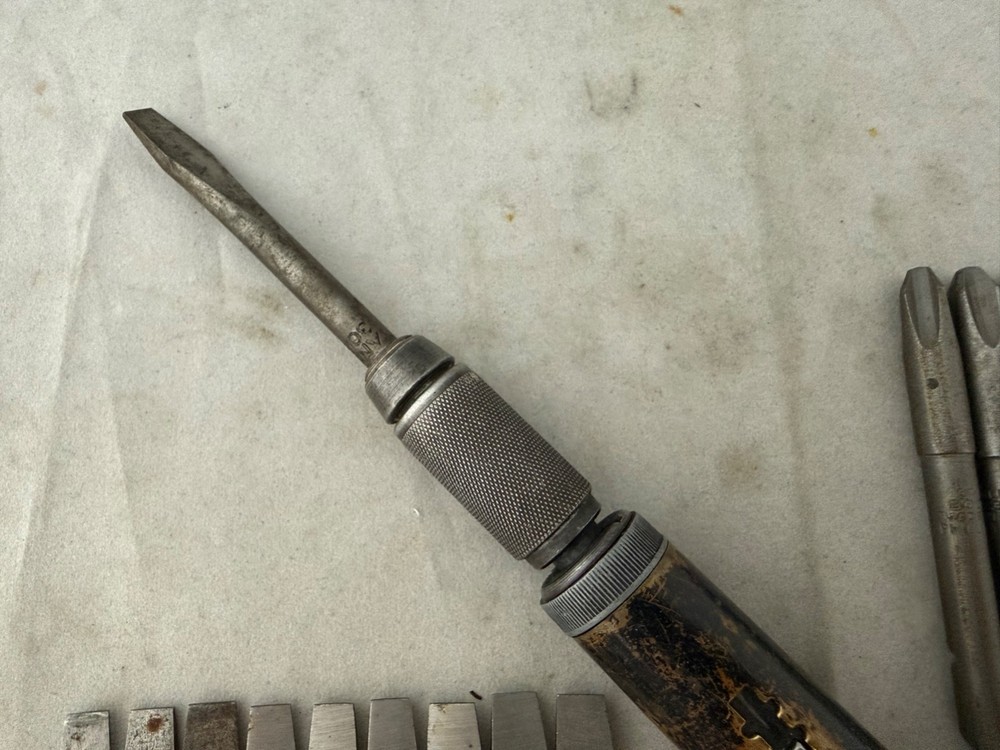 Yankee 30A North Bros MFG Screwdriver with 16 Bits Standard & Phillips