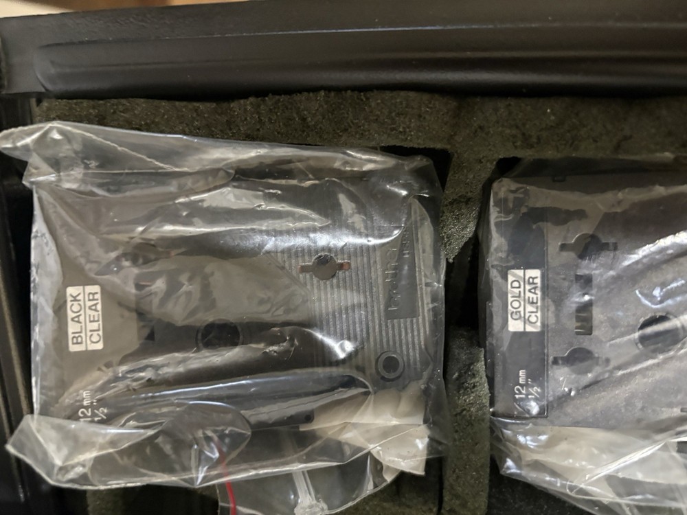 Brother P-touch Electronic Labeling System Thermal Label Maker w/ Case & Tape