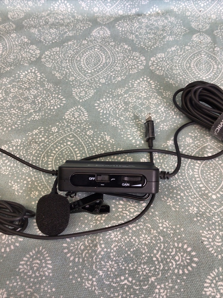 Comica SIG-LAV-V05-MI Multi-Functional Single Lavalier Mic Lightning Interface