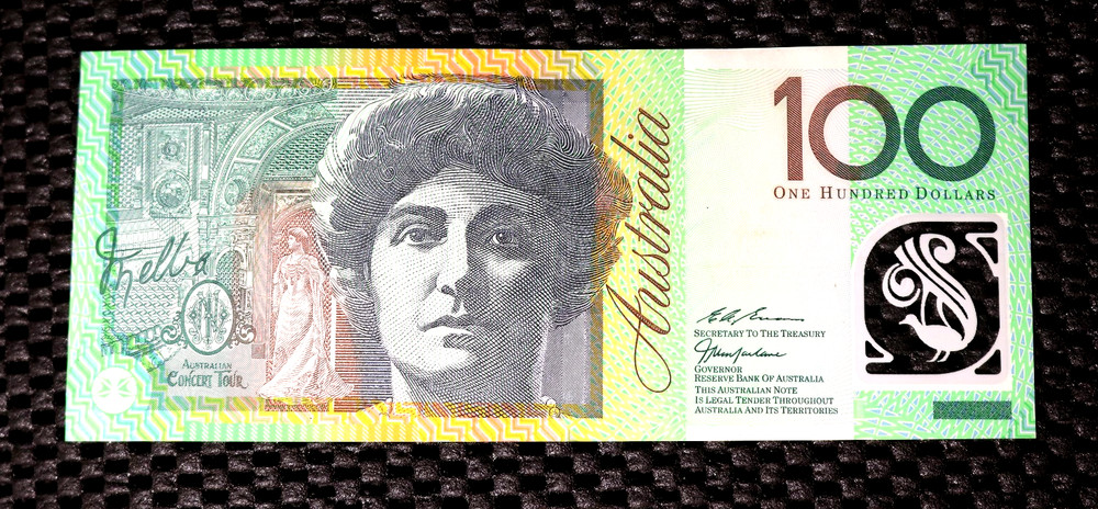 AA99 First Prefix miss aligned One Hundred Dollar Banknote - R618bF - UNC