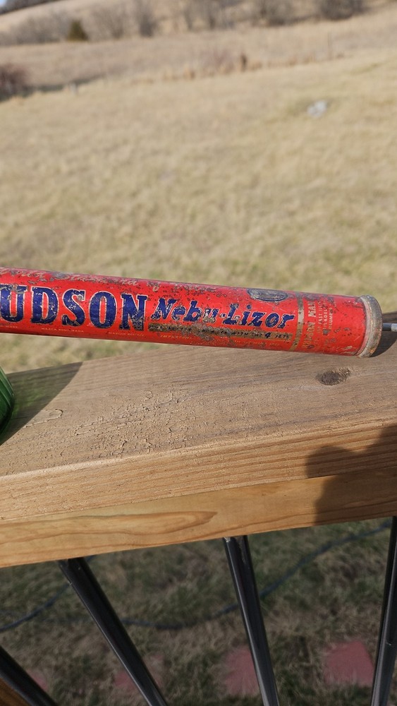 Hudson "Nebu-Lizor" bug sprayer