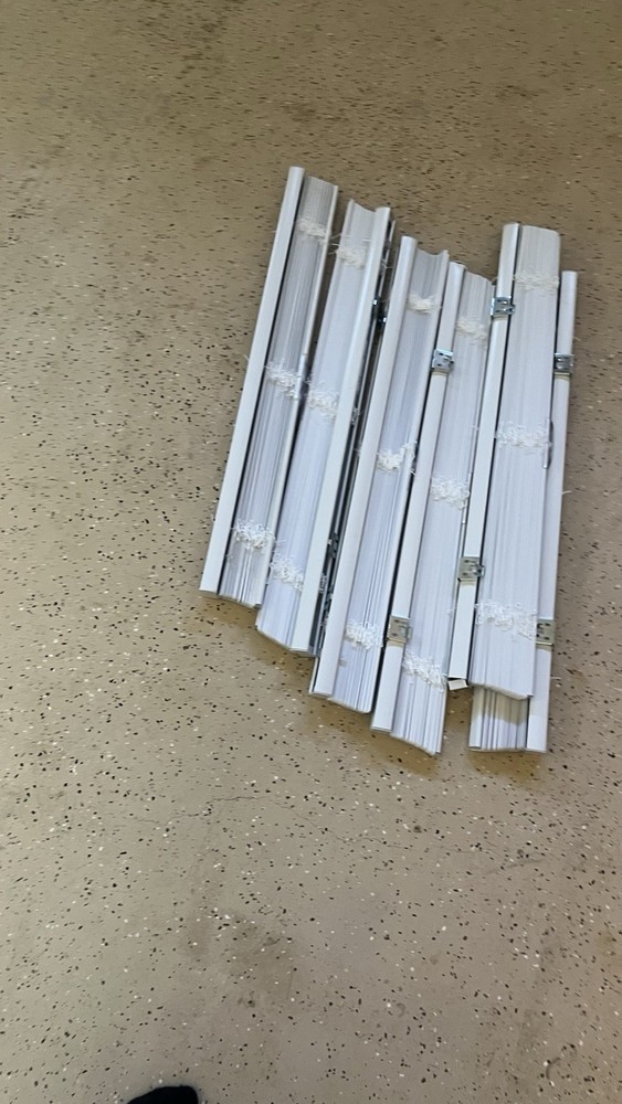White Plastic Plantation Blind Shutter Slats/Panels with Hinges/Hardware