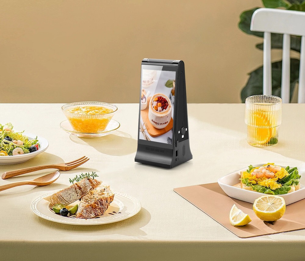 Hot Sale WIFI and Cloud Server Function 7 Inch Digital Signage Table Talker