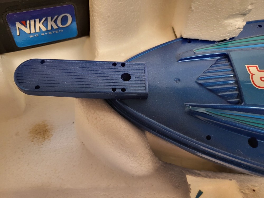 NIKKO REMOTE CONTROL BOAT WITH REMOTE
