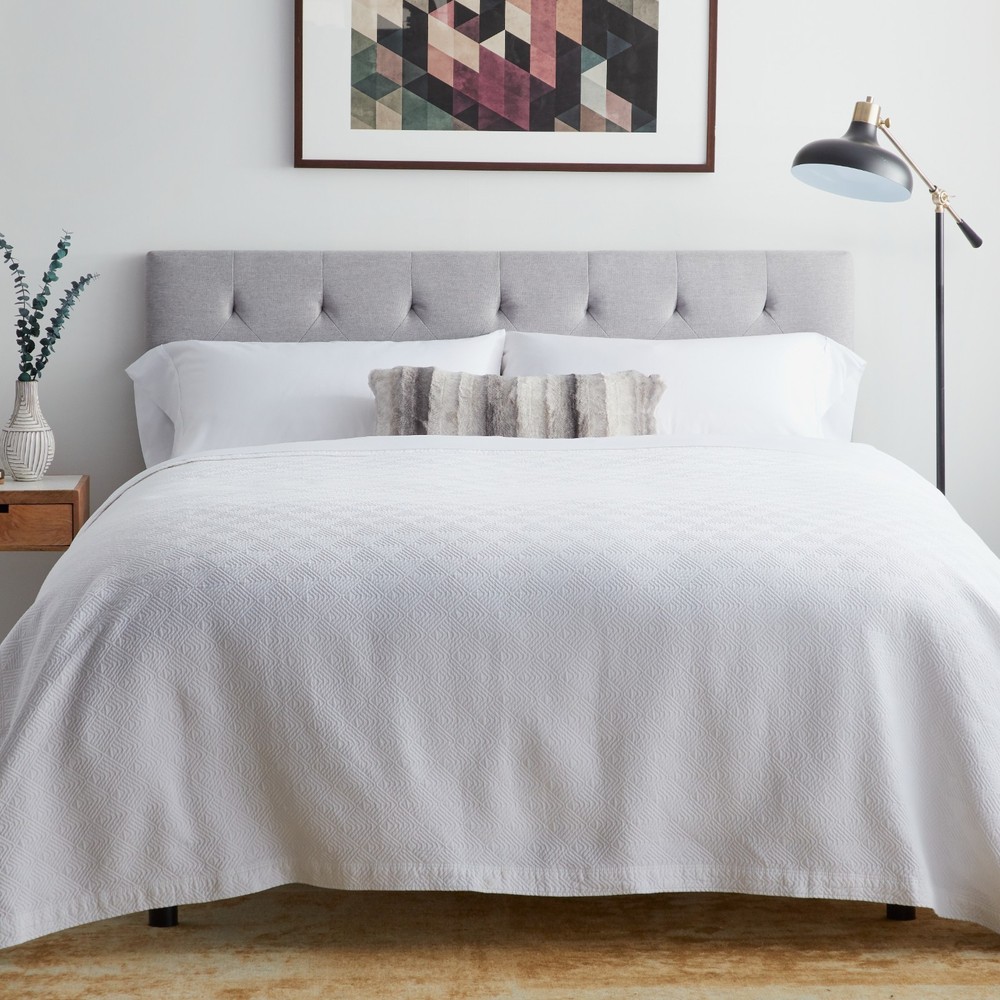 Lucid Upholstered Diamond Tufted Headboard