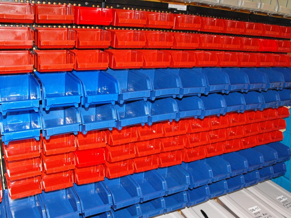 1 Harbor Freight Wall Mount Hanging Storage Bin Replacement Blue Large Bin Plast