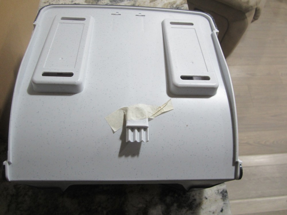 Black Manual Pull-Activated Paper Towel Dispenser