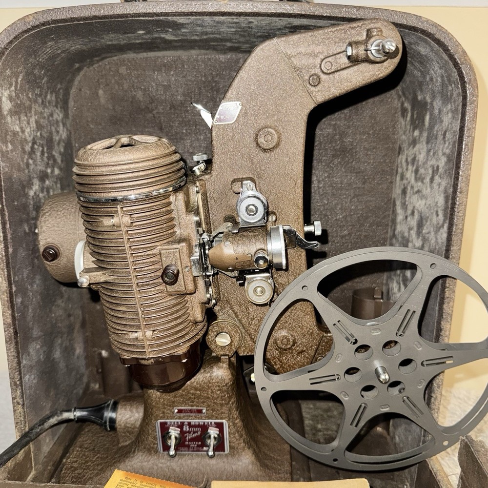 Bell & Howell Filmo Master 400 8mm Projector Runs Needs Service Case